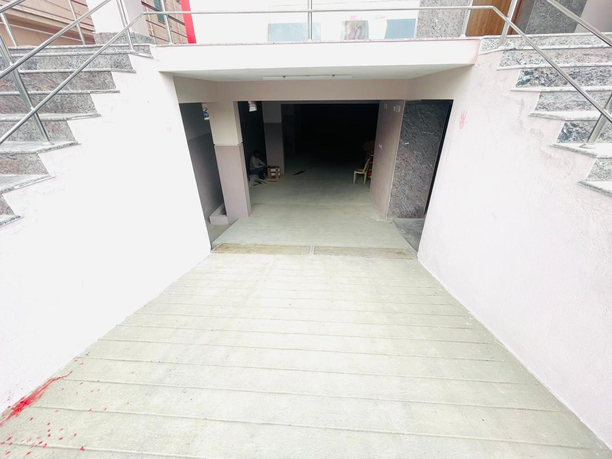 Pearl Stays, Tirupati - Very Convenient For The People Coming From Bangalore And Chennai - You Can Skip City Traffic While Reaching Any Temple In Tirupati - Covered Parking - 24Hrs Front Desk And Hot Water - Free Wifi - Flexible Checkin-In Check-Out Екстер'єр фото