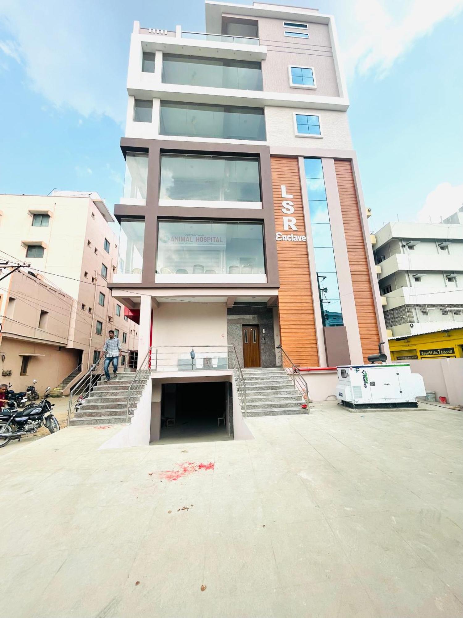 Pearl Stays, Tirupati - Very Convenient For The People Coming From Bangalore And Chennai - You Can Skip City Traffic While Reaching Any Temple In Tirupati - Covered Parking - 24Hrs Front Desk And Hot Water - Free Wifi - Flexible Checkin-In Check-Out Екстер'єр фото