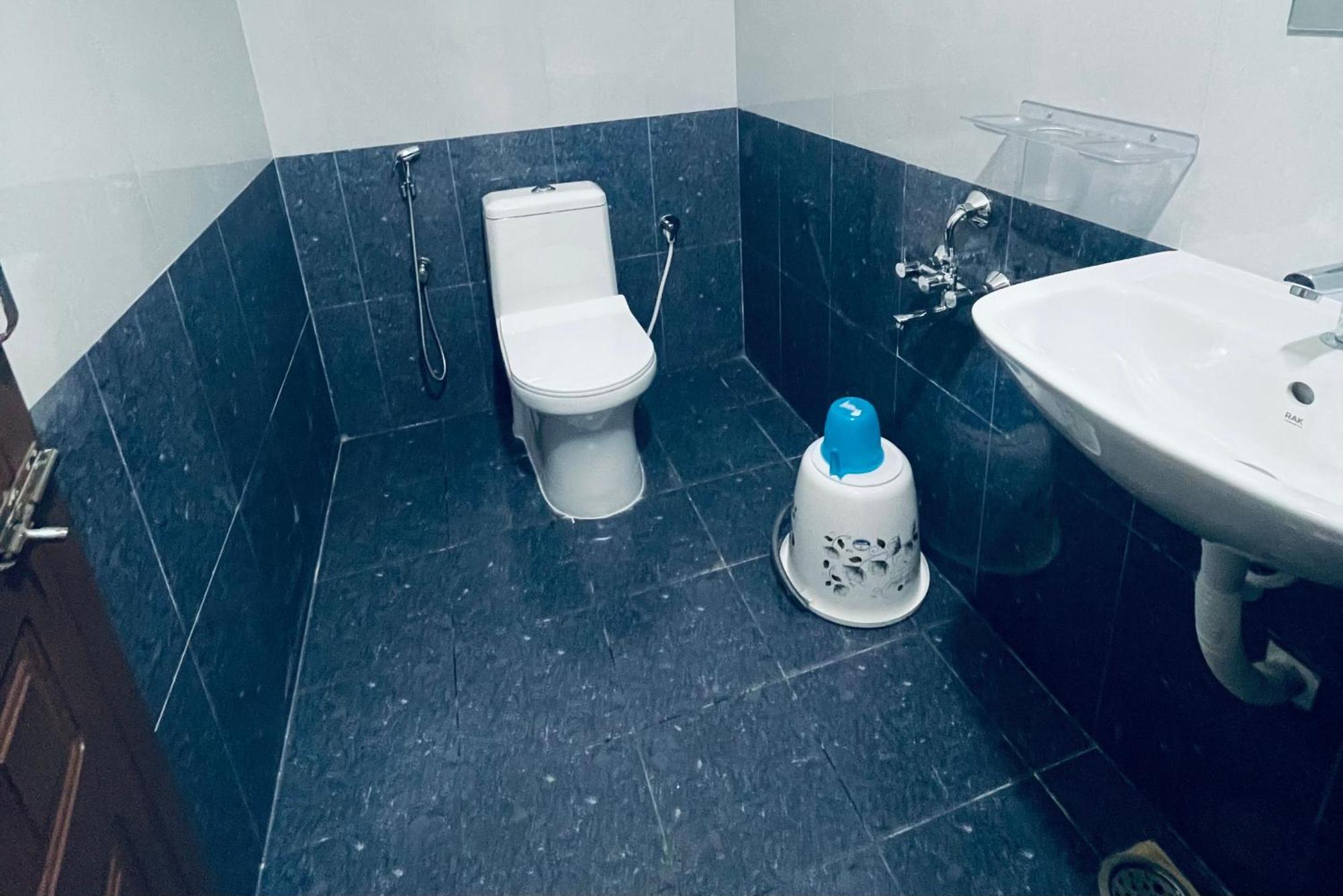 Pearl Stays, Tirupati - Very Convenient For The People Coming From Bangalore And Chennai - You Can Skip City Traffic While Reaching Any Temple In Tirupati - Covered Parking - 24Hrs Front Desk And Hot Water - Free Wifi - Flexible Checkin-In Check-Out Екстер'єр фото